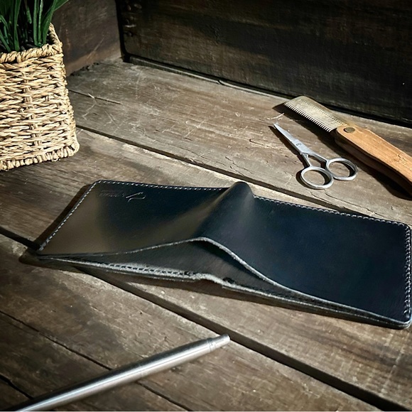 Mens WalletHandmade w/Conceria Walpier- Buttero Veg Tanned Leather